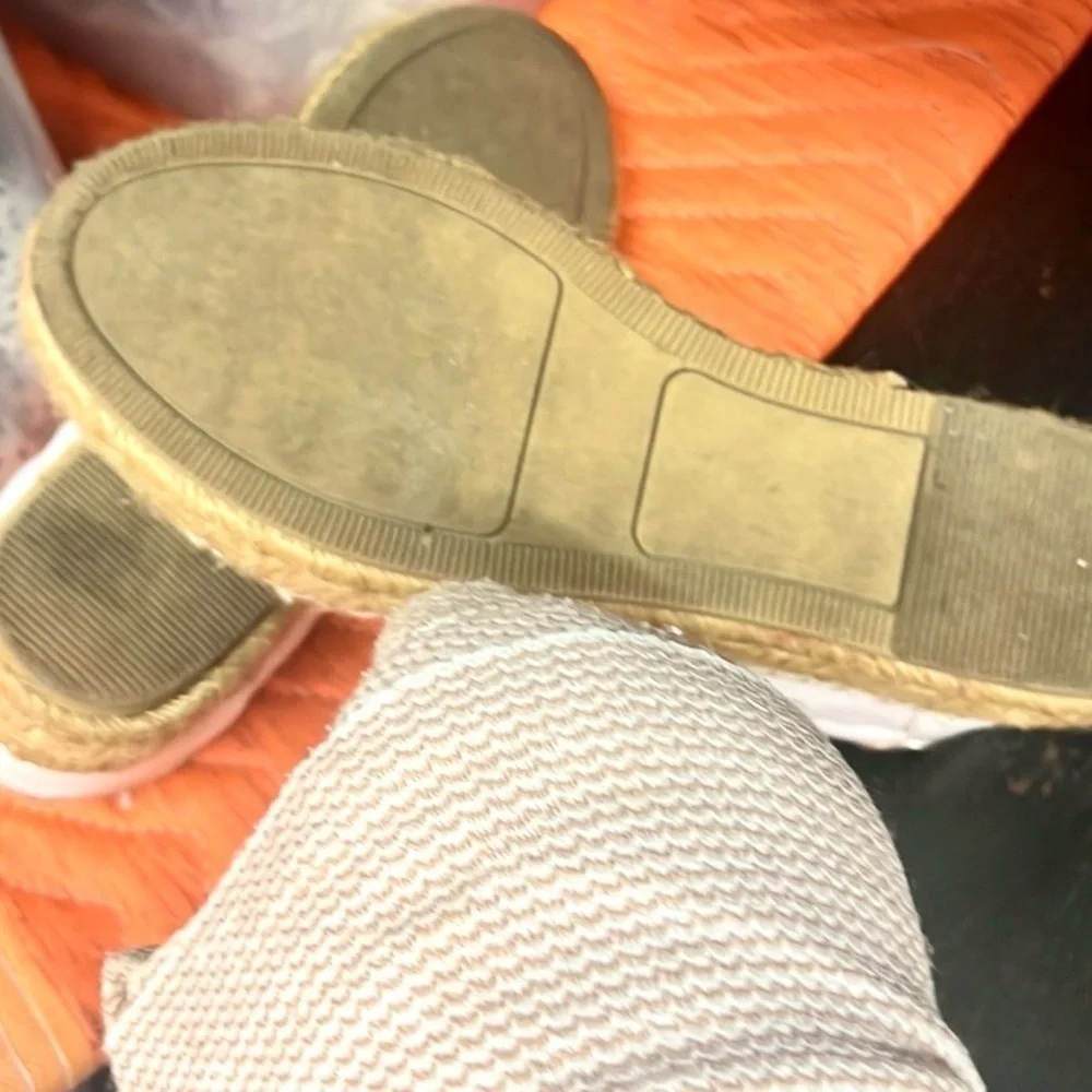 Steve Madden, PACE sneaker w/ espadrille platform, White leather w/Rose Gold